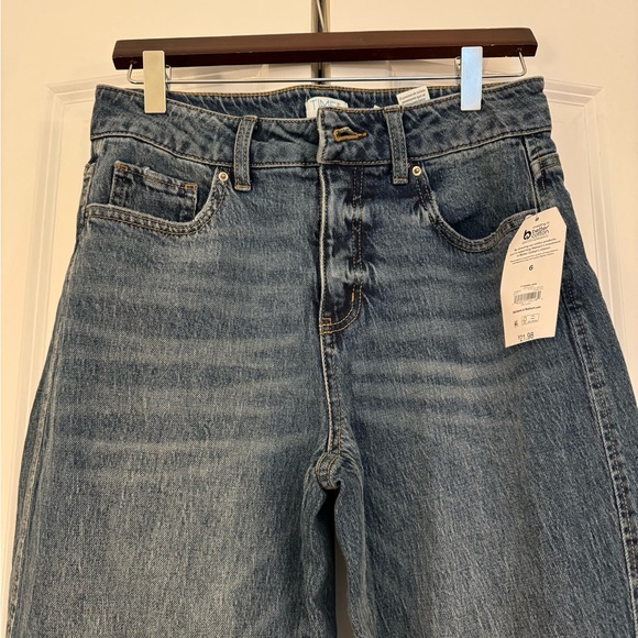 High Rise Barrel Cropped Jeans - Picture 5 of 8